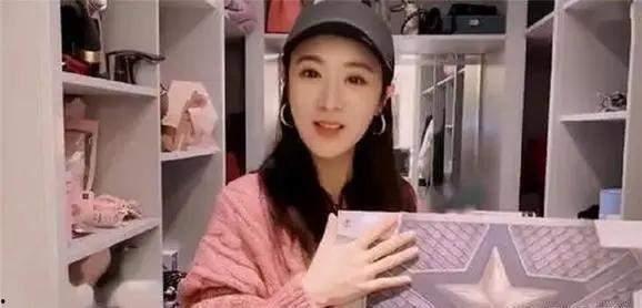 娟姐直播爆料最新消息,最新热点事件幕后真相大曝光！”